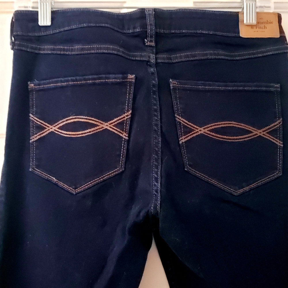 NWOT Abercrombie & Fitch High Rise Super Skinny Jeans Size 8